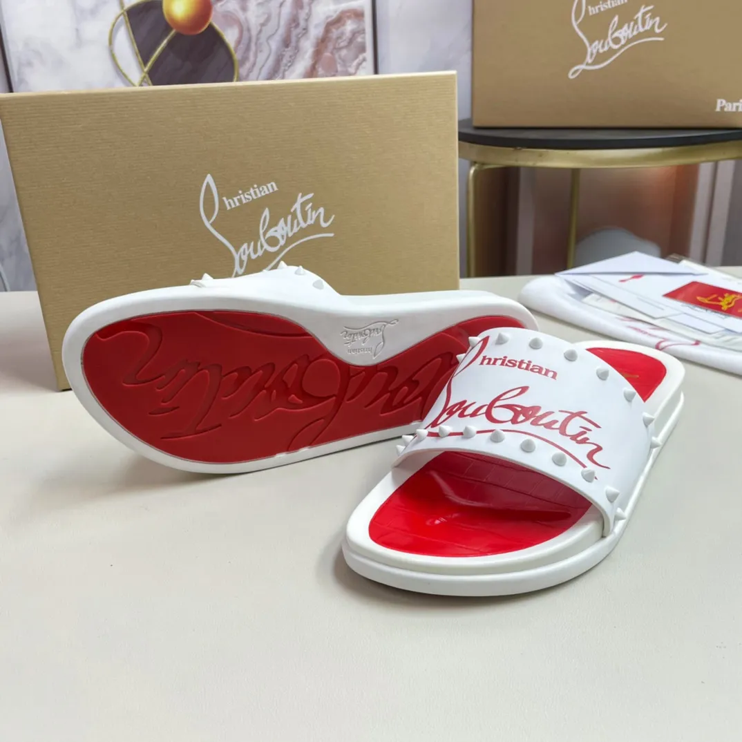 [CL red sole shoes] P: 340💰 size 38-45 Men’s classic slippers, made on the official website 1:1, the original factory specializes in original materials ➖ OEM 3D printed patterns, all hand-nailed and made ➖ Ultra-light non-slip outsole. Super fashionable and super comfortable, handsome on the feet, a must-have for men in summer! !